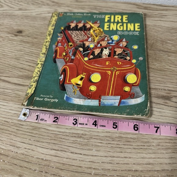 Fire Engine‎ Little Golden Book Pictures by Tibor Gergely 2002 - Picture 11 of 14